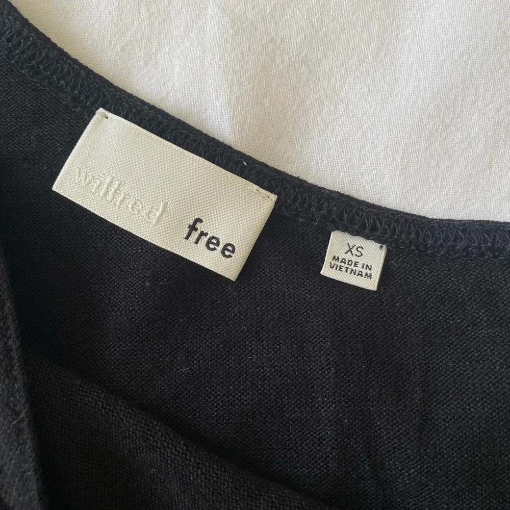 Wilfred Free off the shoulder t-shirt dress - Picture 3 of 3